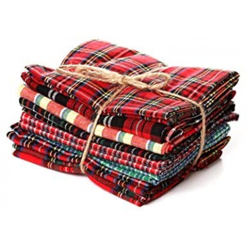 Patrones navideños de tartán de tela de algodón - Selección de 8 piezas de diferentes cuadros para manualidades | Bricolaje | Costura | Álbumes de recortes | Acolchar | Retazos | Máscaras faciales y más 21,3 x 17,7 pulgadas