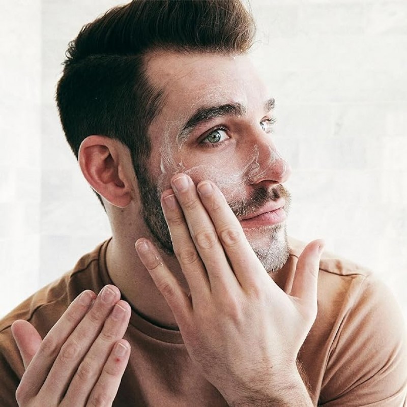 Defensa diaria de los hombres de Brickell SPF 20 Face Hidrurante para hombres, protector solar hidratante de cara natural y orgánica, hidrata y protege la piel contra los dañinos rayos UVA/B, 3.4 onzas, sin perfume